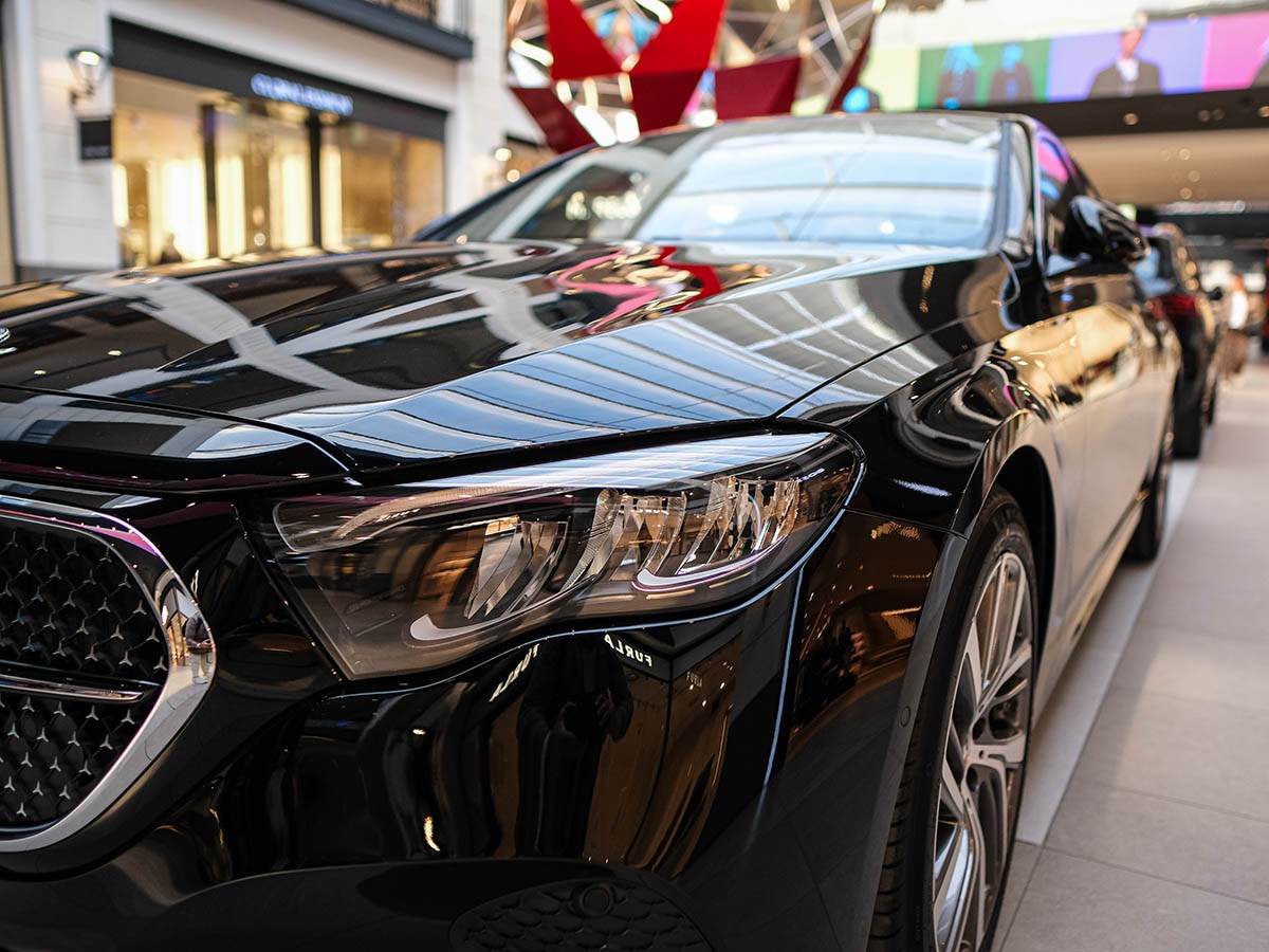 Mercedes Benz E-Кlasa (3).jpg