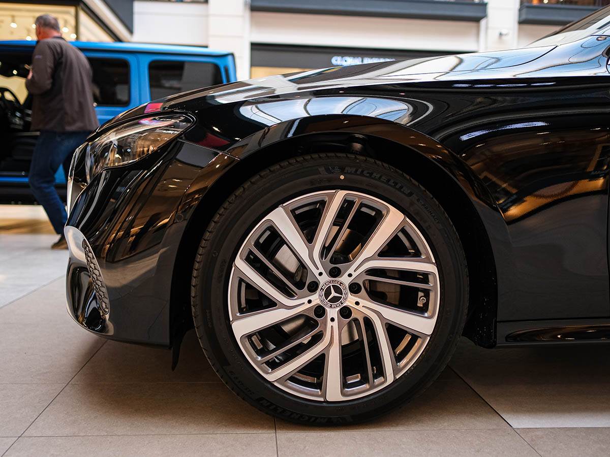 Mercedes Benz E-Кlasa (4).jpg