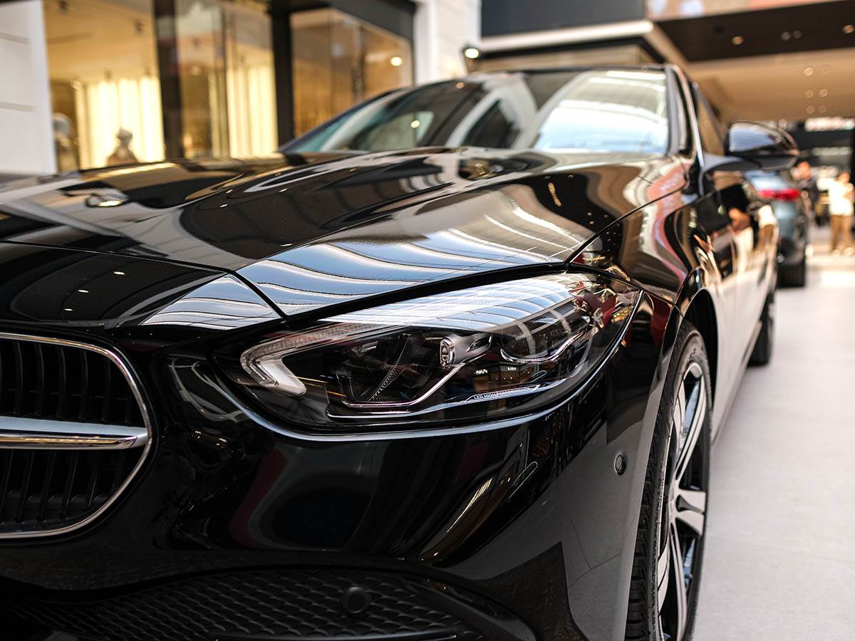 Mercedes Benz C-Klasa (4).jpg