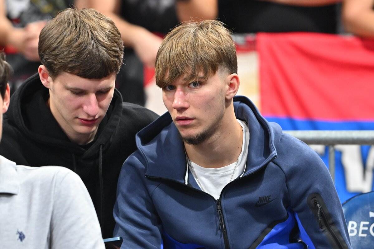 Zvezda - Real Madrid (2).JPG