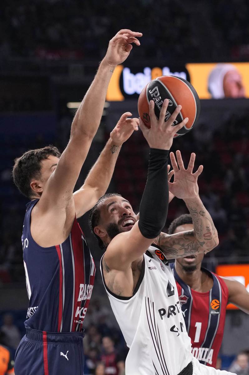 Baskonija - Partizan (6).jpg