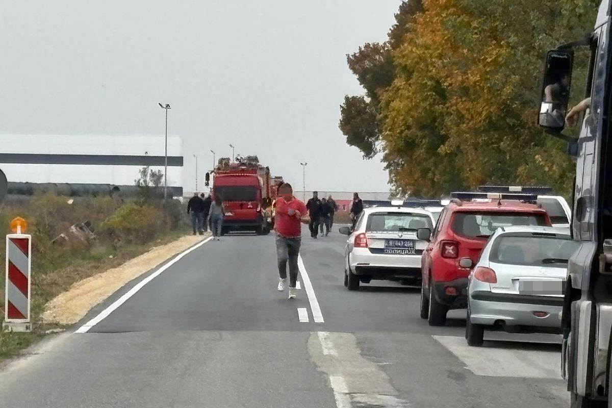 Prevrtanje autobusa 4.jpg