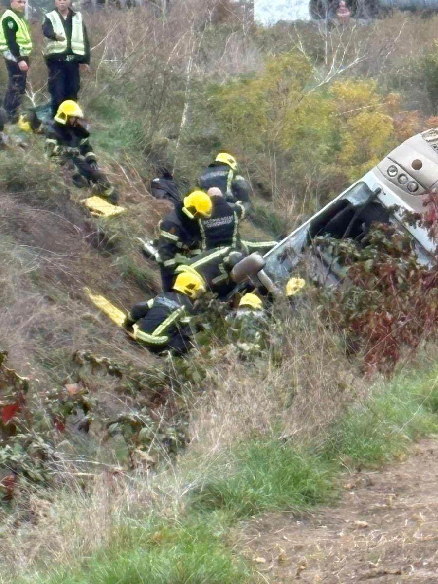 Prevrtanje autobusa 5.jpg