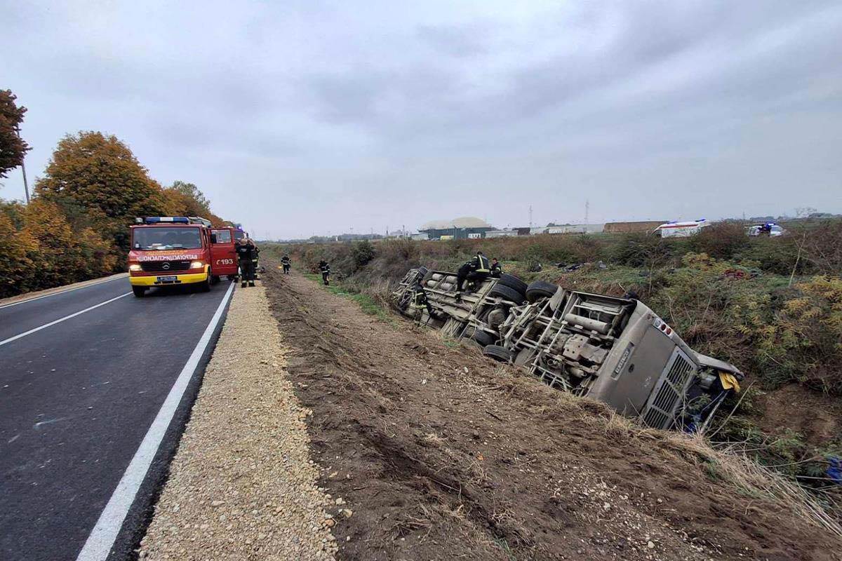 Prevrtanje autobusa 8.jpg