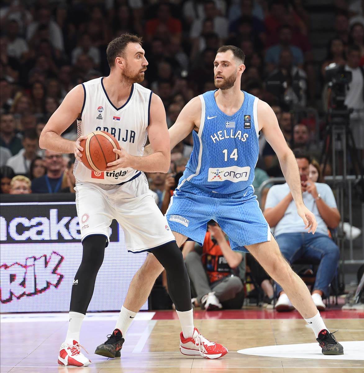 Jorgos Papajanis 3.jpg