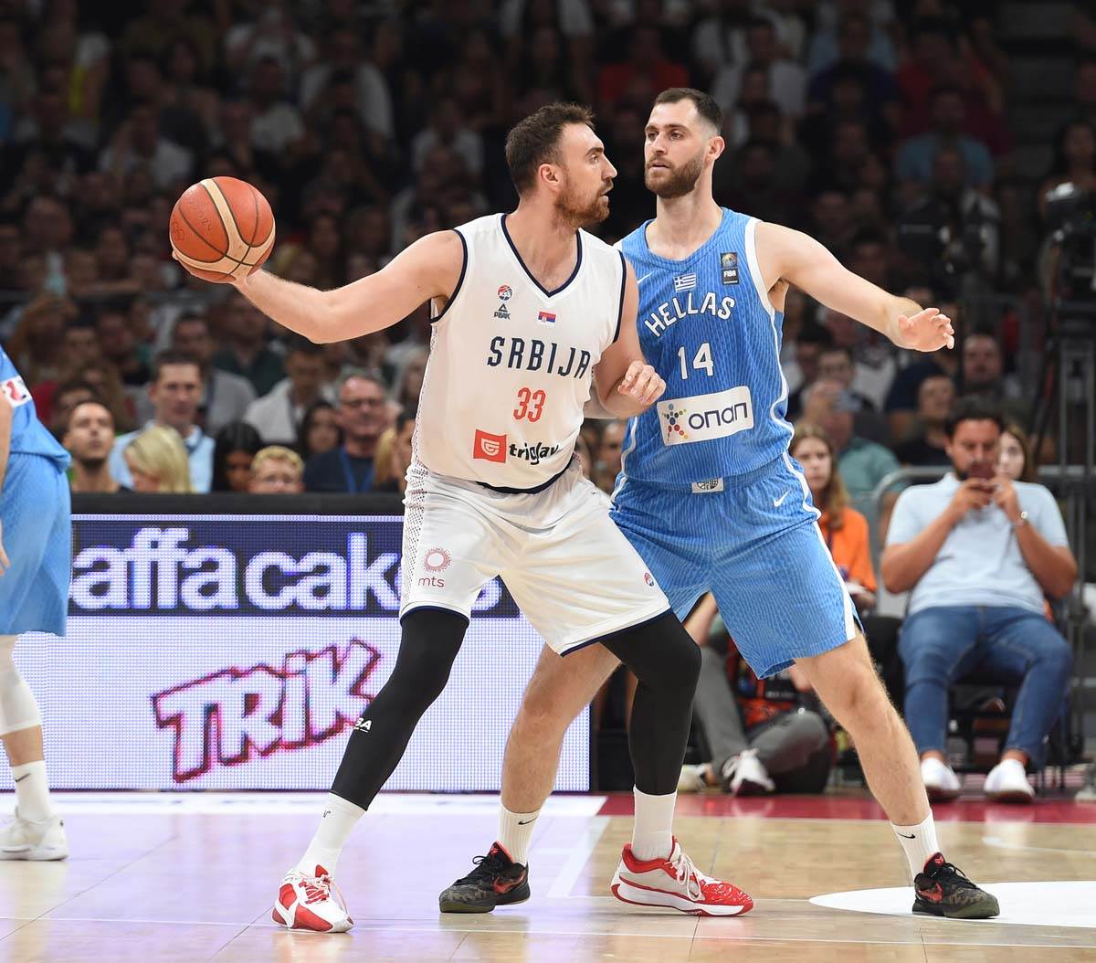 Jorgos Papajanis 4.jpg