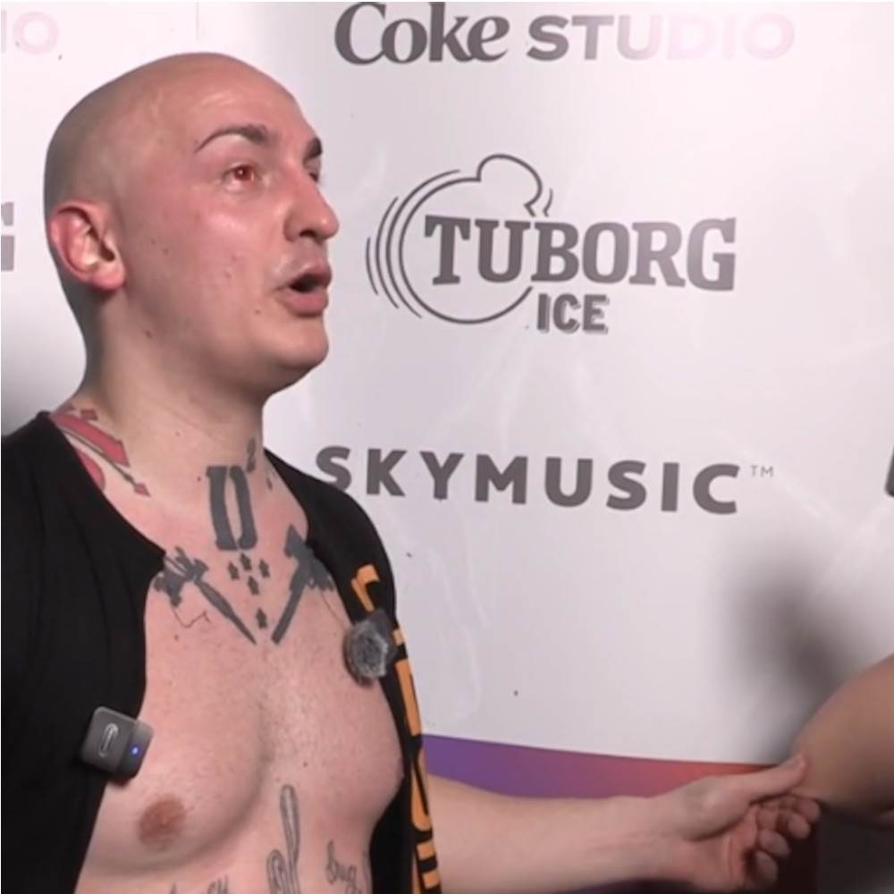 Desingerica lakat novinarka