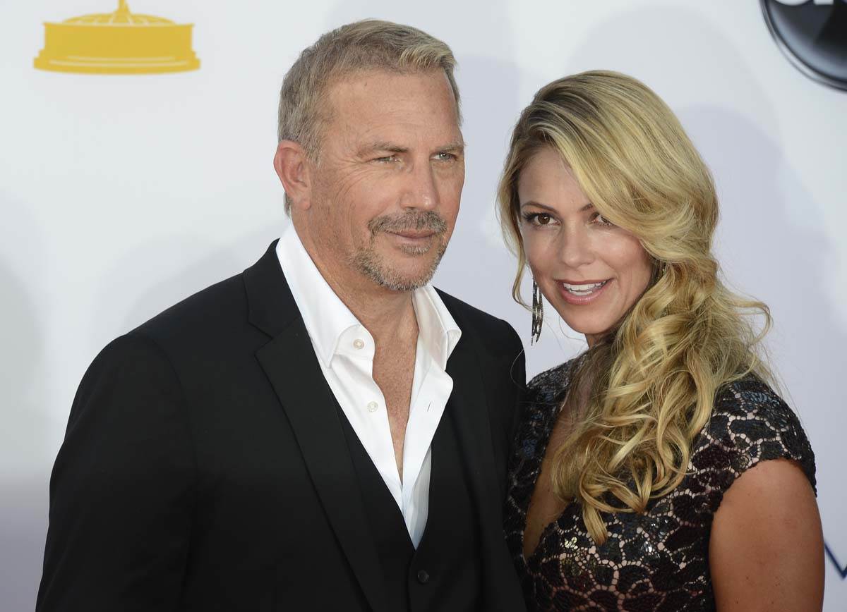 Kevin Kostner bivša žena 1.jpg