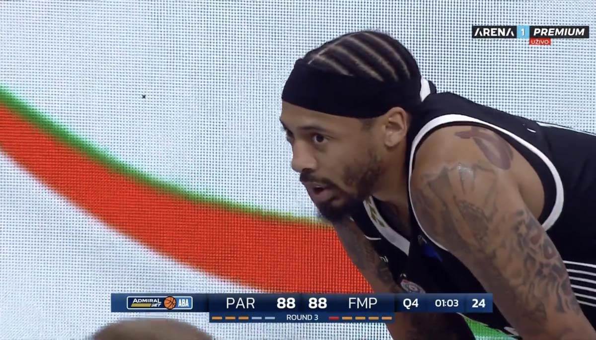 Karlik Džouns povreda 1.jpg