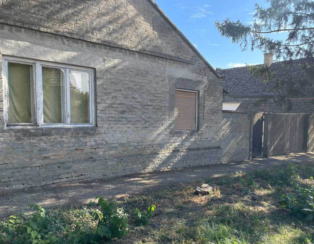 Kuća u kojoj se desio pokušaj ubistva kod Bečeja (3).jpg