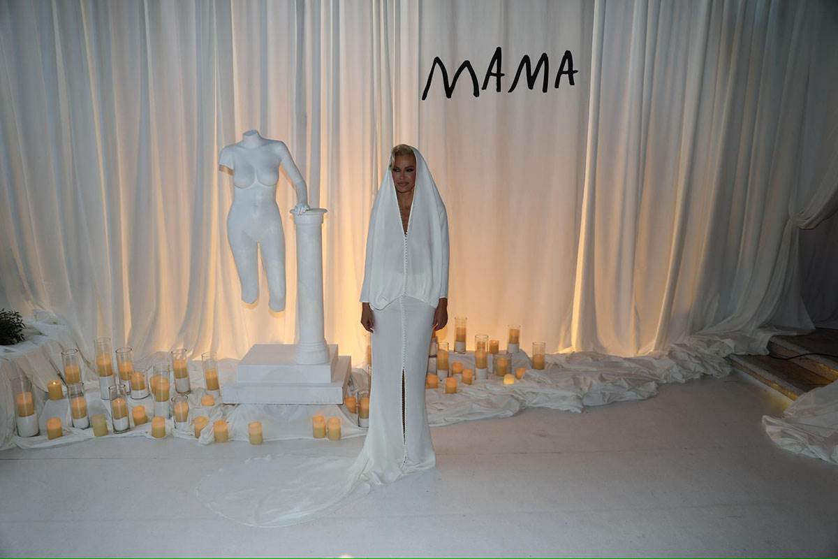 Nataša Bekvalac na promociji svog albuma (6).jpg