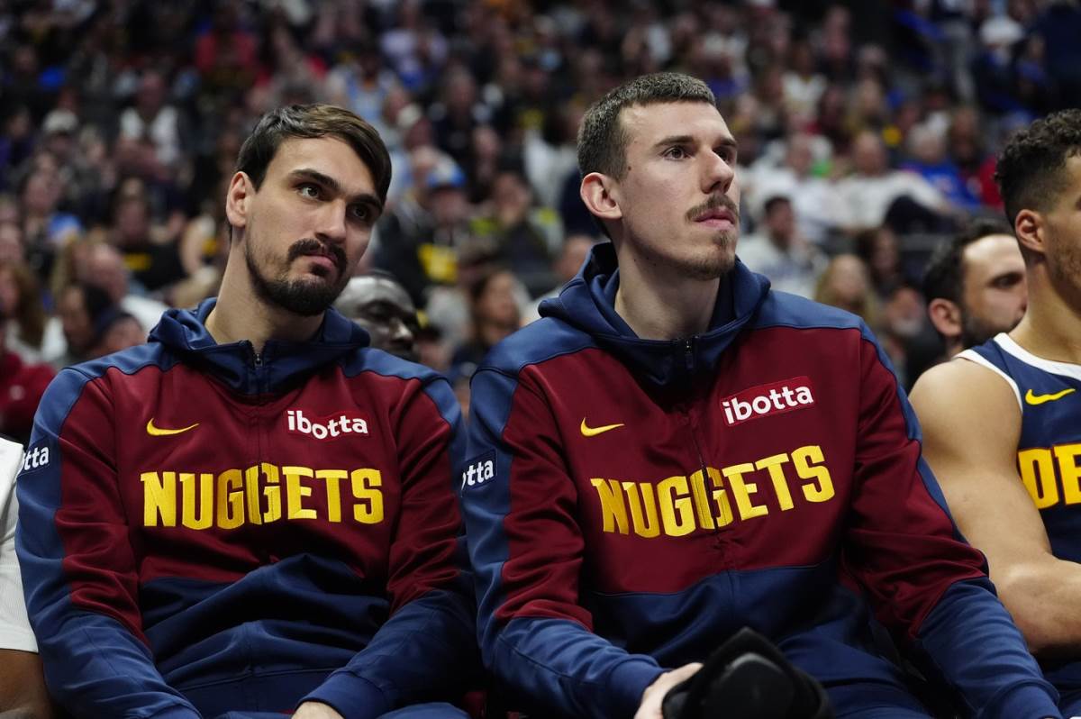 Vlatko Čančar i Dario Šarić na klupi Denvera