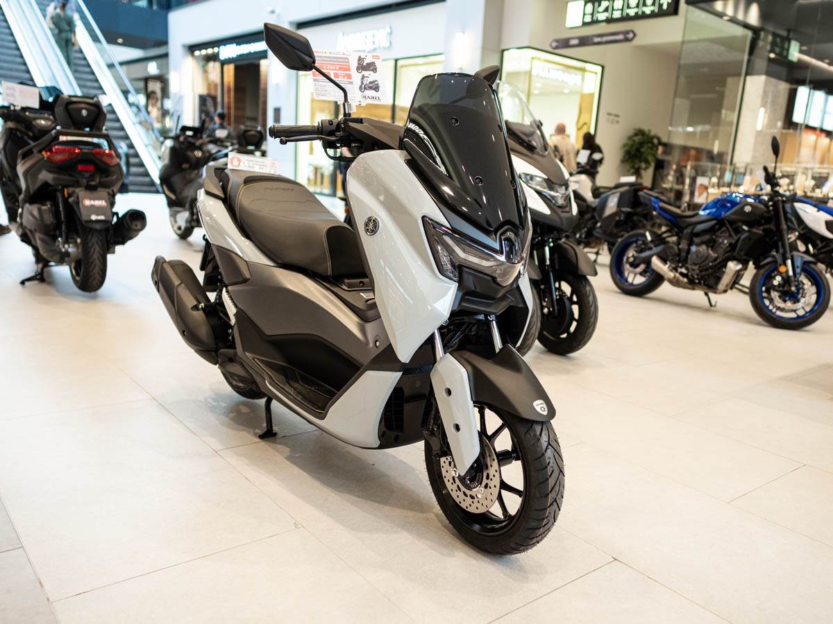 Yamaha NMAX (1).jpg