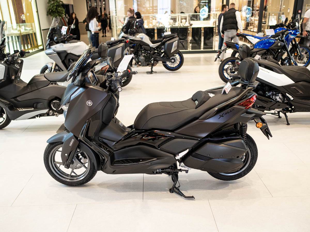 Yamaha X Max 300 (6).jpg