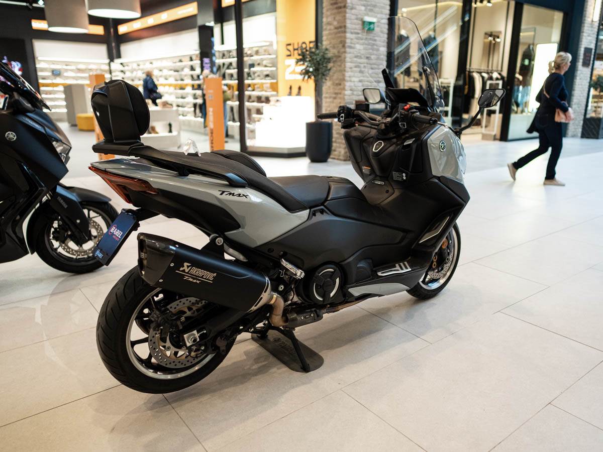 Yamaha Barel T Max (8).jpg