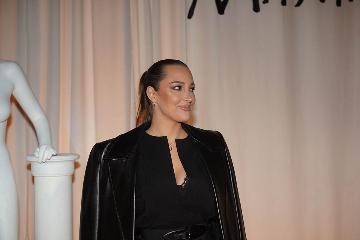 Aleksandra Prijović na promociji kod Nataše Bekvalac (1).jpg