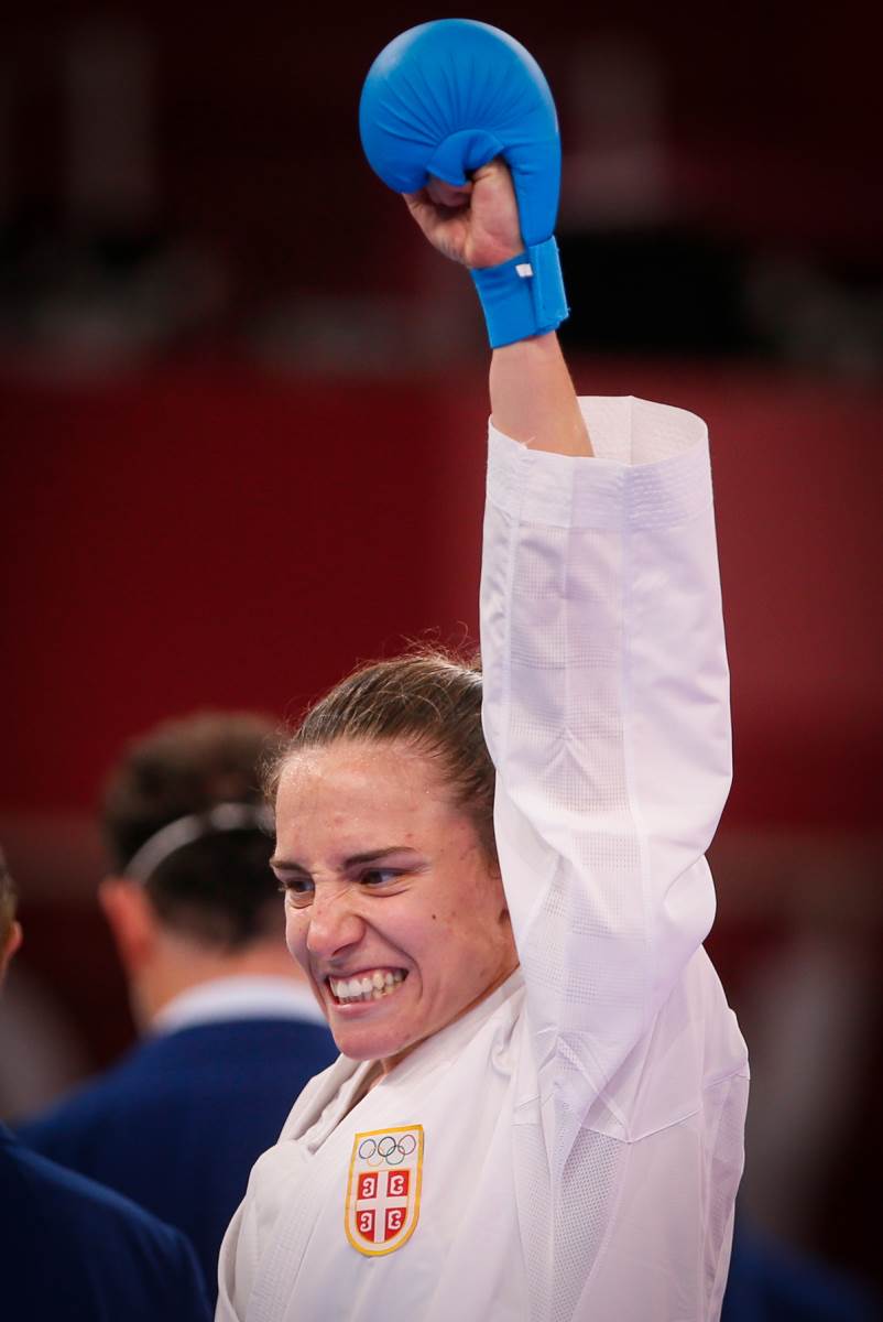 Jovana Preković proslavlja pobedu na Olimpijskim igrama