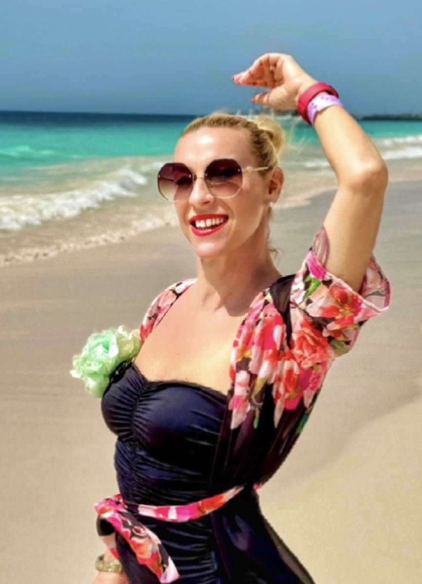 Manuela iz grupe Tvins