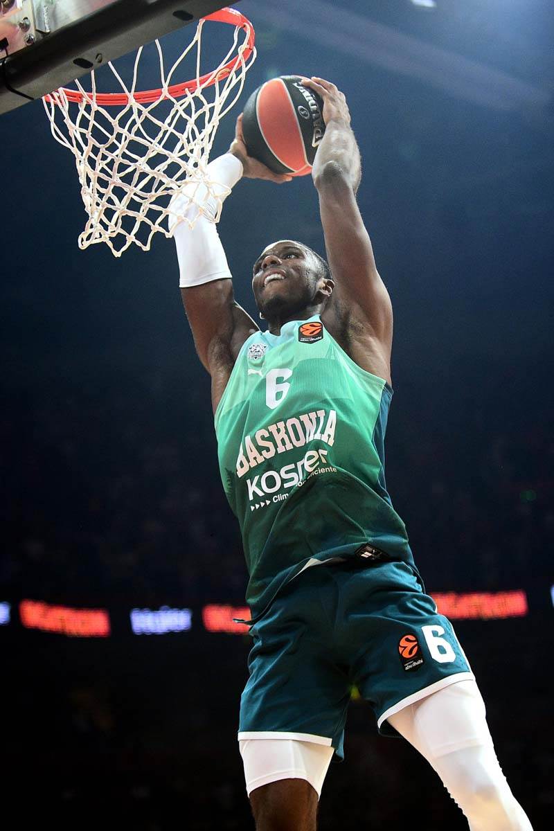 zvezda - baskonija 8.jpg