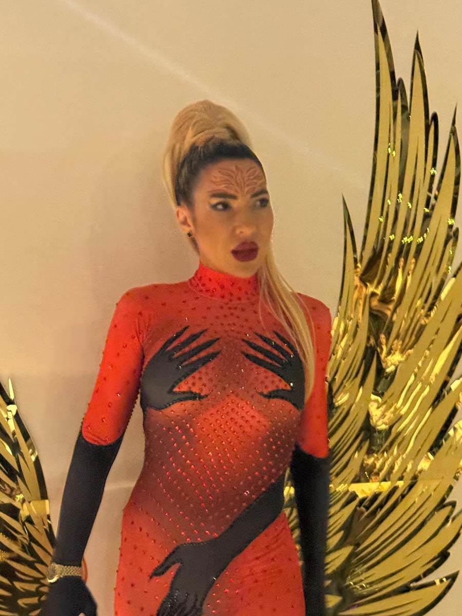 Jovana Jeremic nazvala sebe carobnicom-Ja sam feniks koji se dize iz pepela 10.jpg