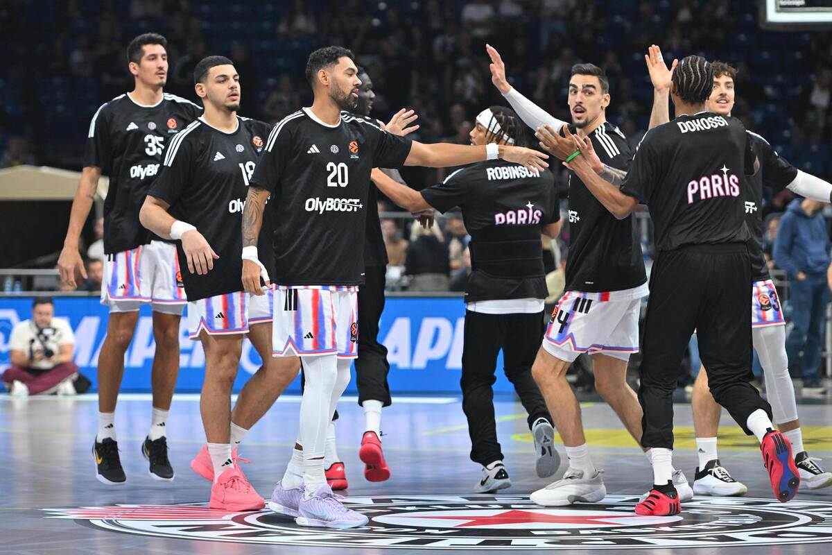 Partizan - Pariz 1.jpg