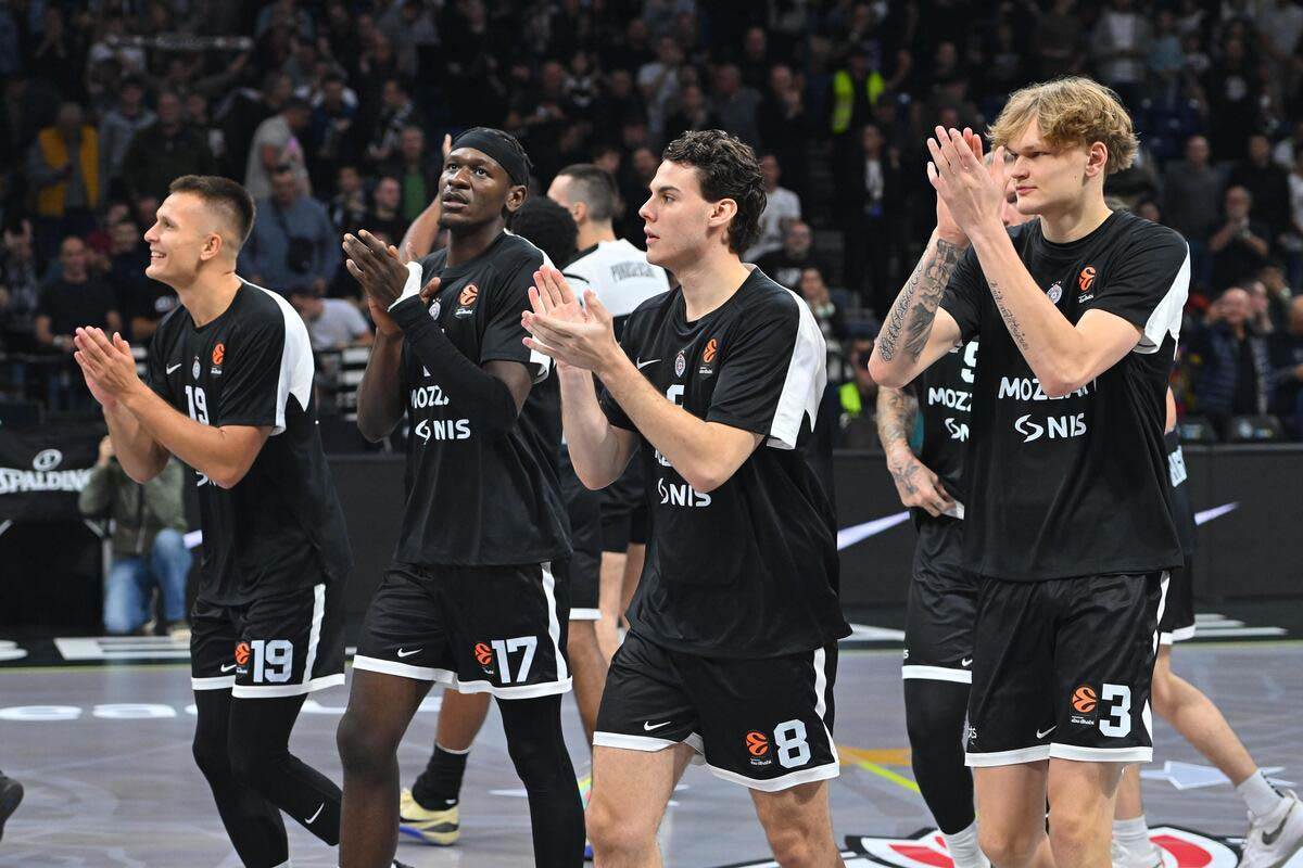 Partizan - Pariz 5.jpg