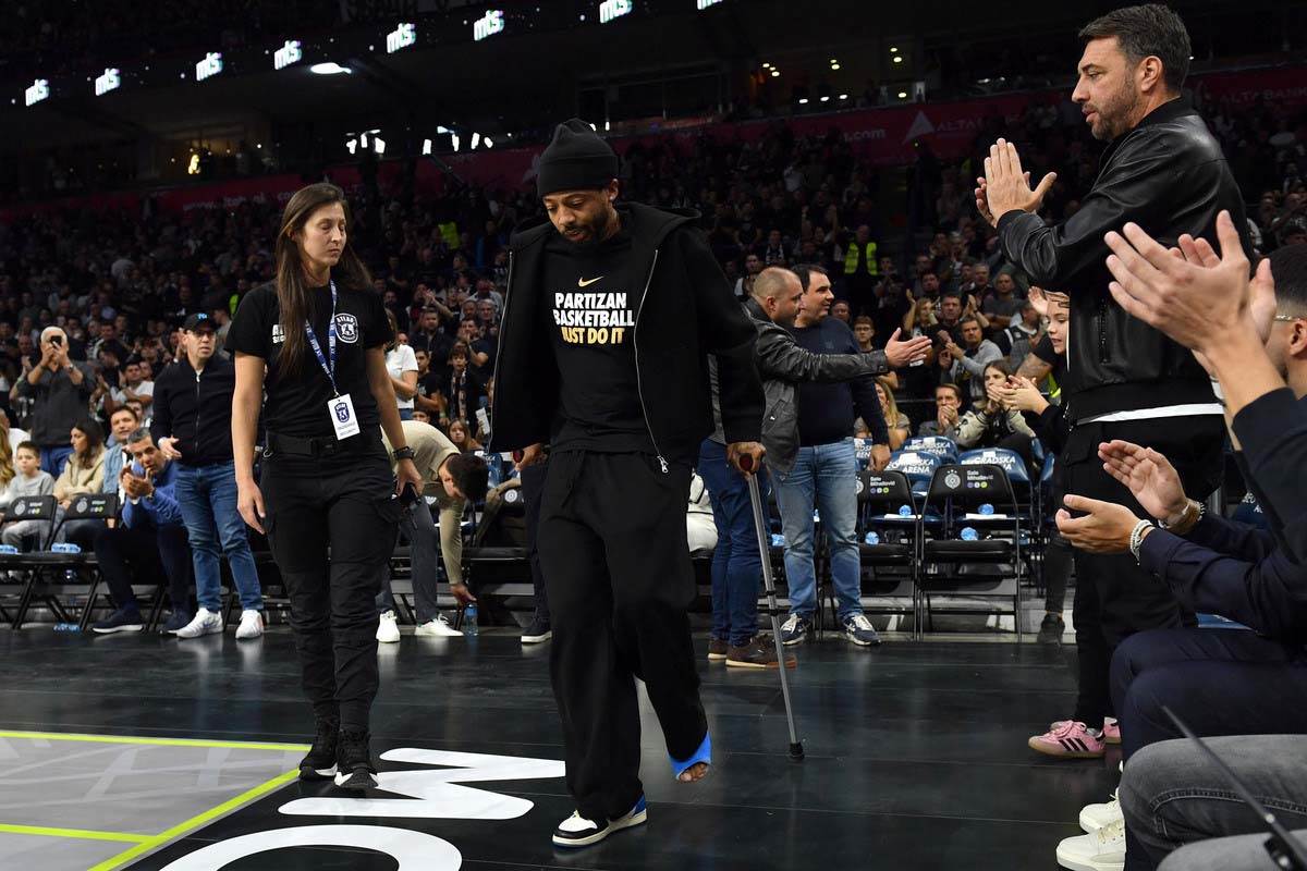 Partizan - Pariz 18.jpg