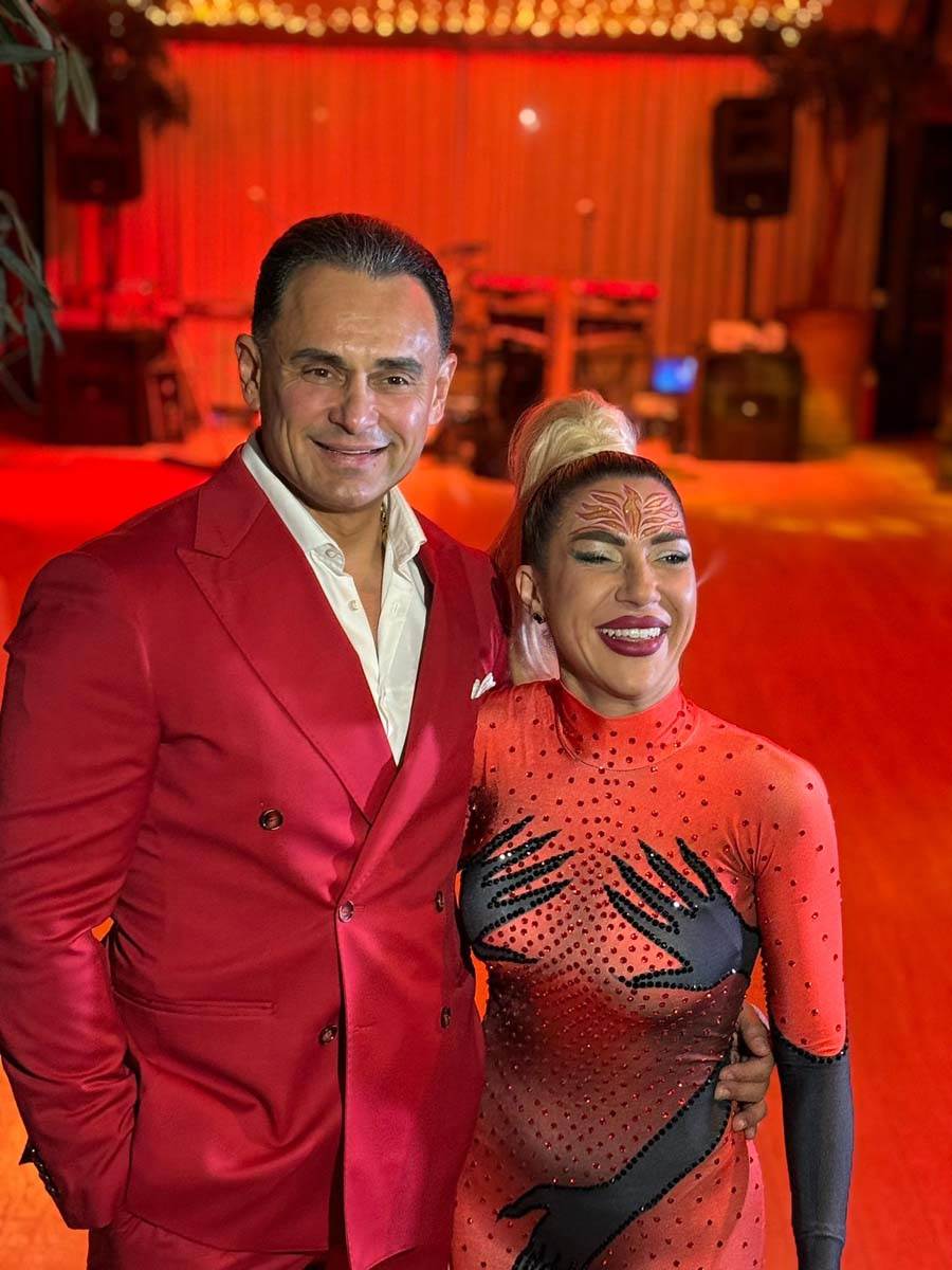 Jovana Jeremić sa bivšim dečkom na njenom rođendanu 1.jpg