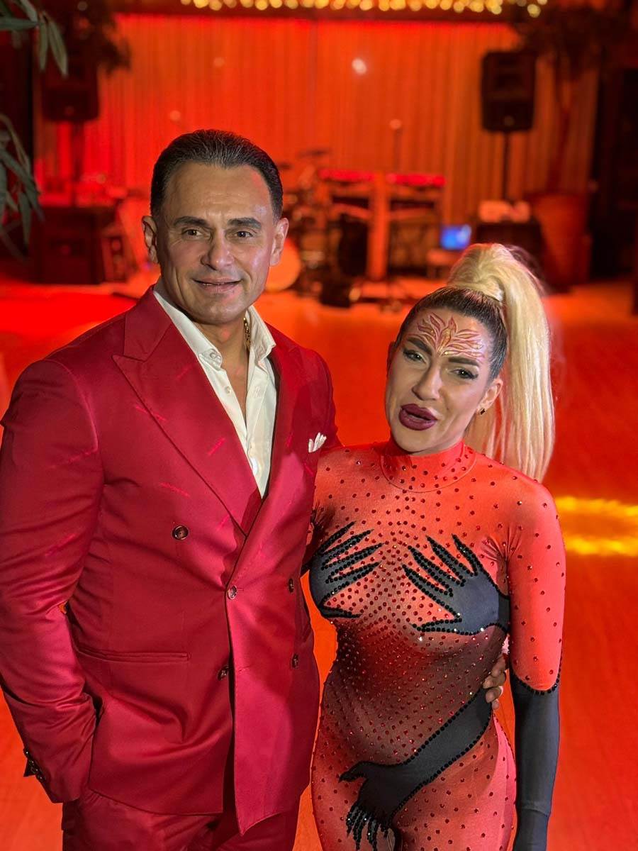 Jovana Jeremić sa bivšim dečkom na njenom rođendanu 2.jpg