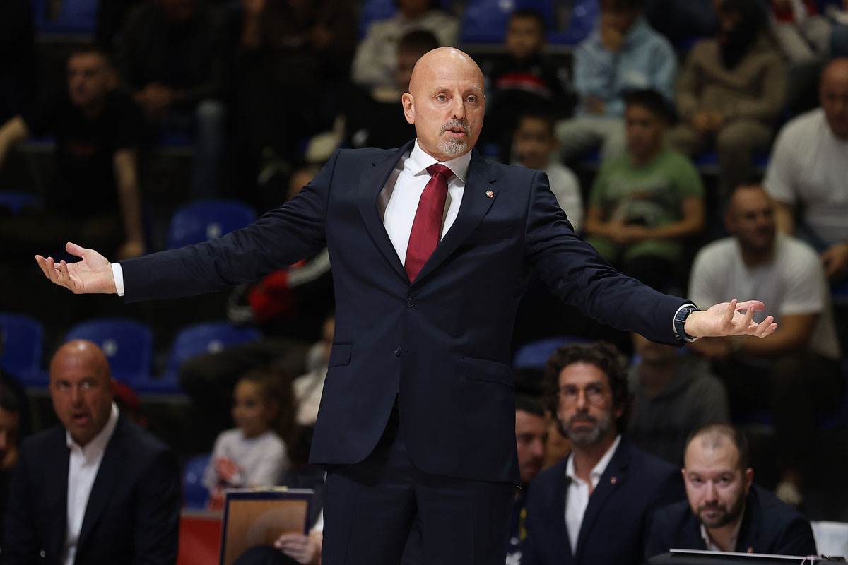 Crvena Zvezda - Mega (2).jpg