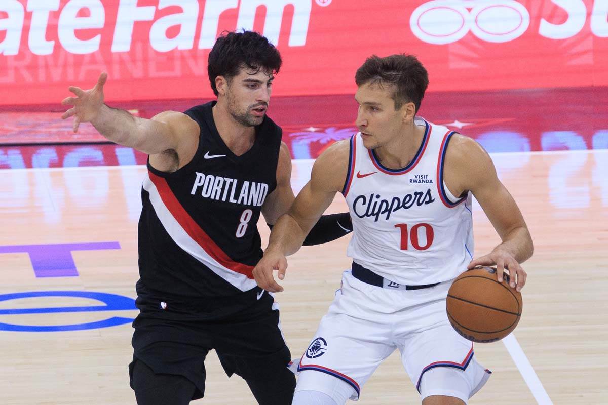 Bogdan Bogdanović i Deni Avdija 2.jpg