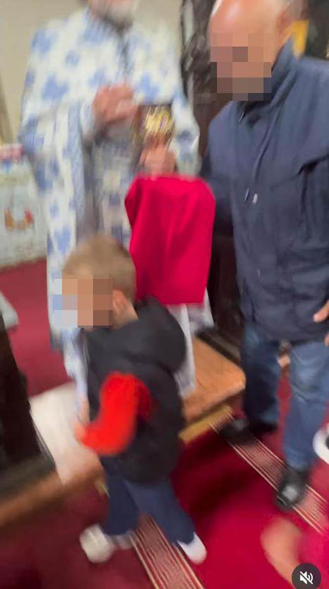 Veljko Ražnatović odveo sinove na pričešće 2.jpg