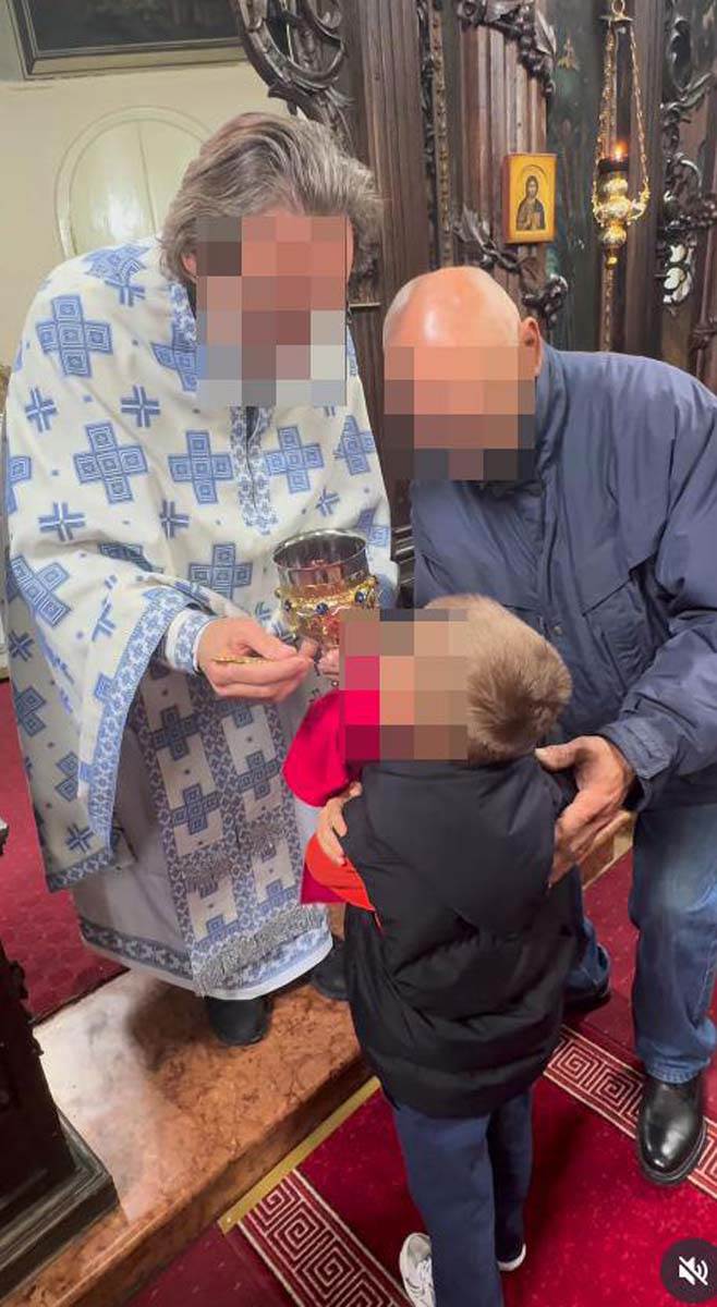 Veljko Ražnatović odveo sinove na pričešće 5.jpg