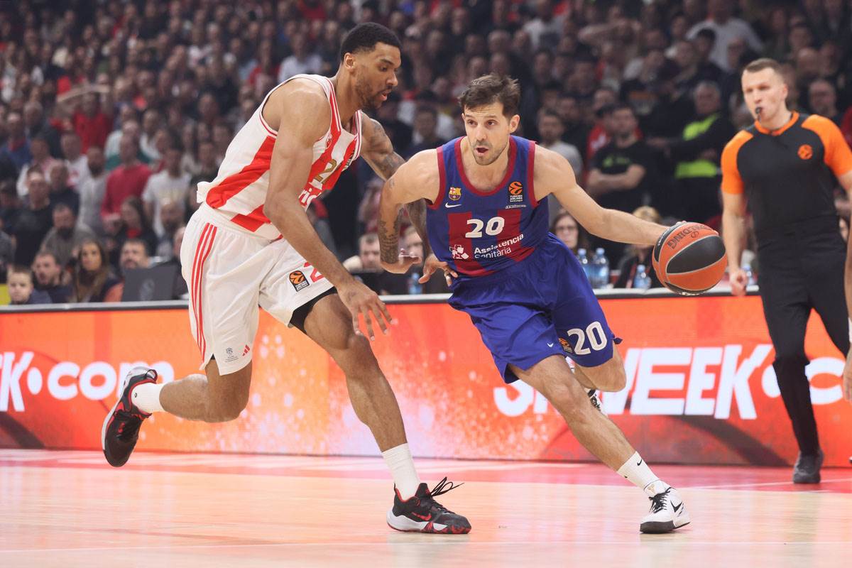 Nikolas Laprovitola  (2).jpg