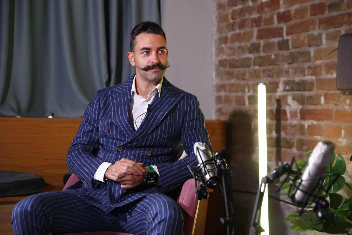 Dušan Mirkulovski, Jelena Gavrilović, podkast Keš ekspert 3.jpg