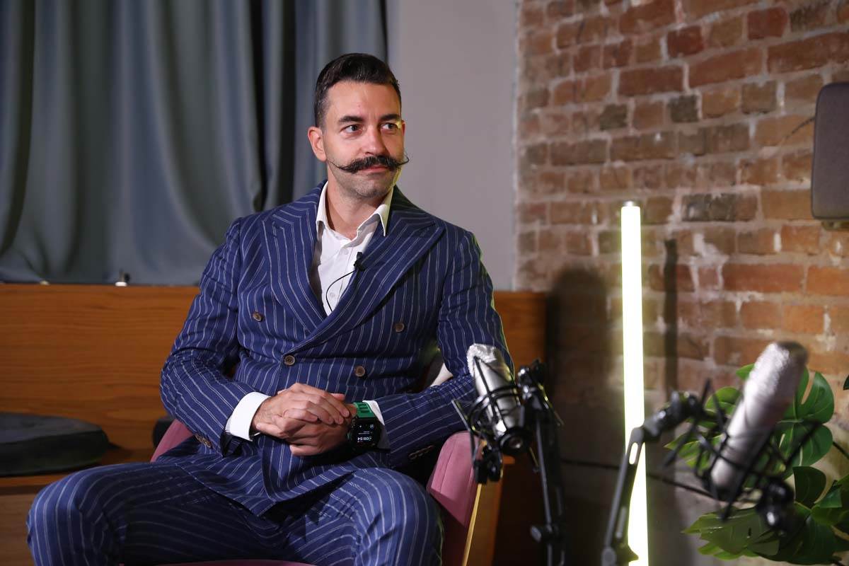 Dušan Mirkulovski, Jelena Gavrilović, podkast Keš ekspert 4.jpg