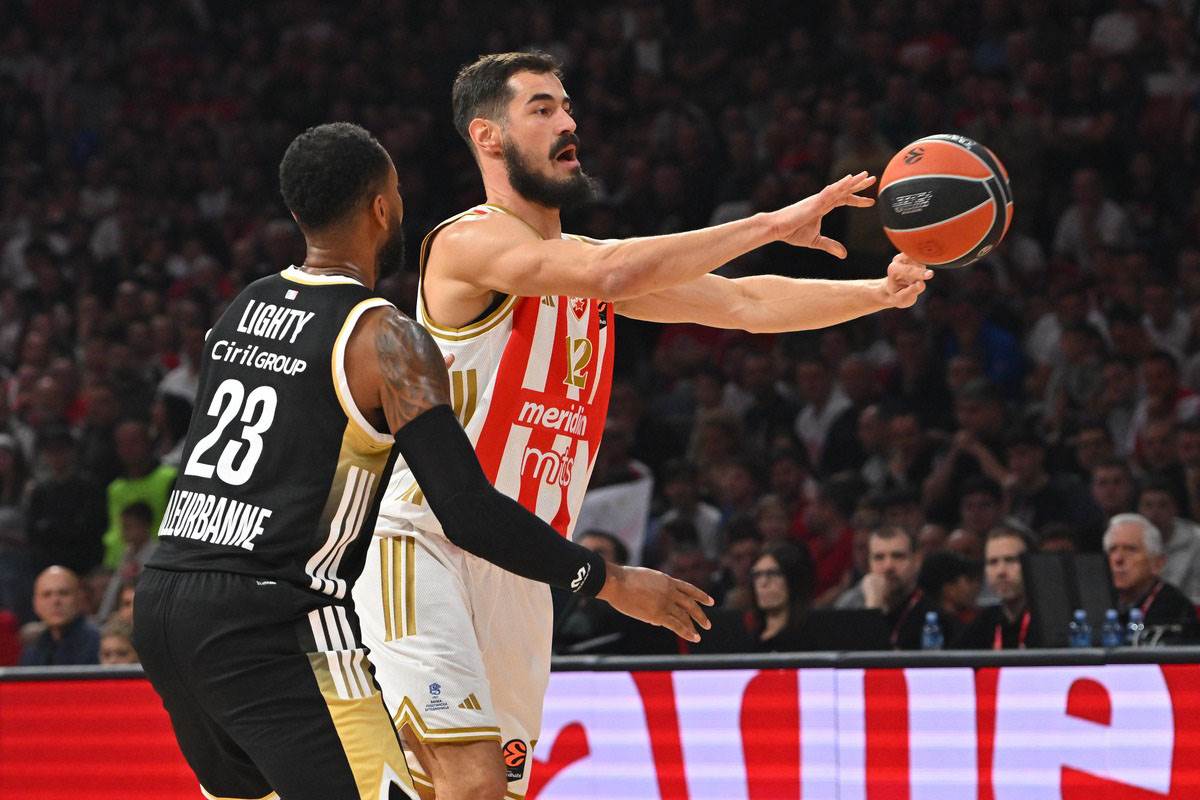 Crvena zvezda - Asvel (11).jpg