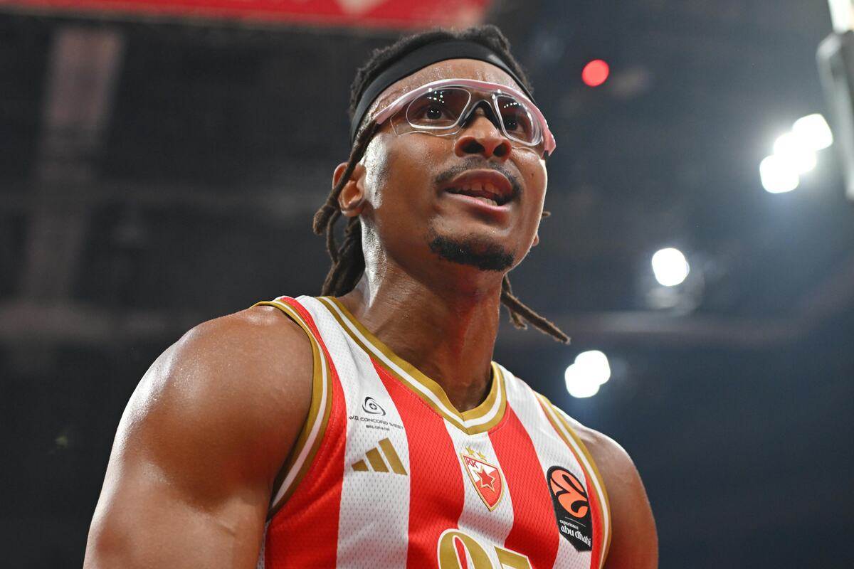 Čima Moneke na meču Zvezde i Asvela