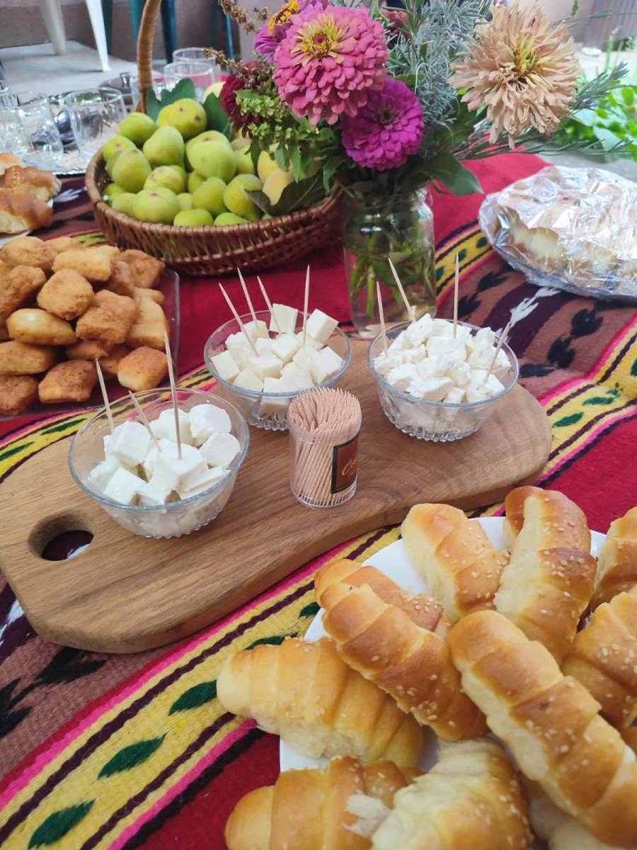 Jelena ima farmu koza i pravi sir i mleko (8).jpg