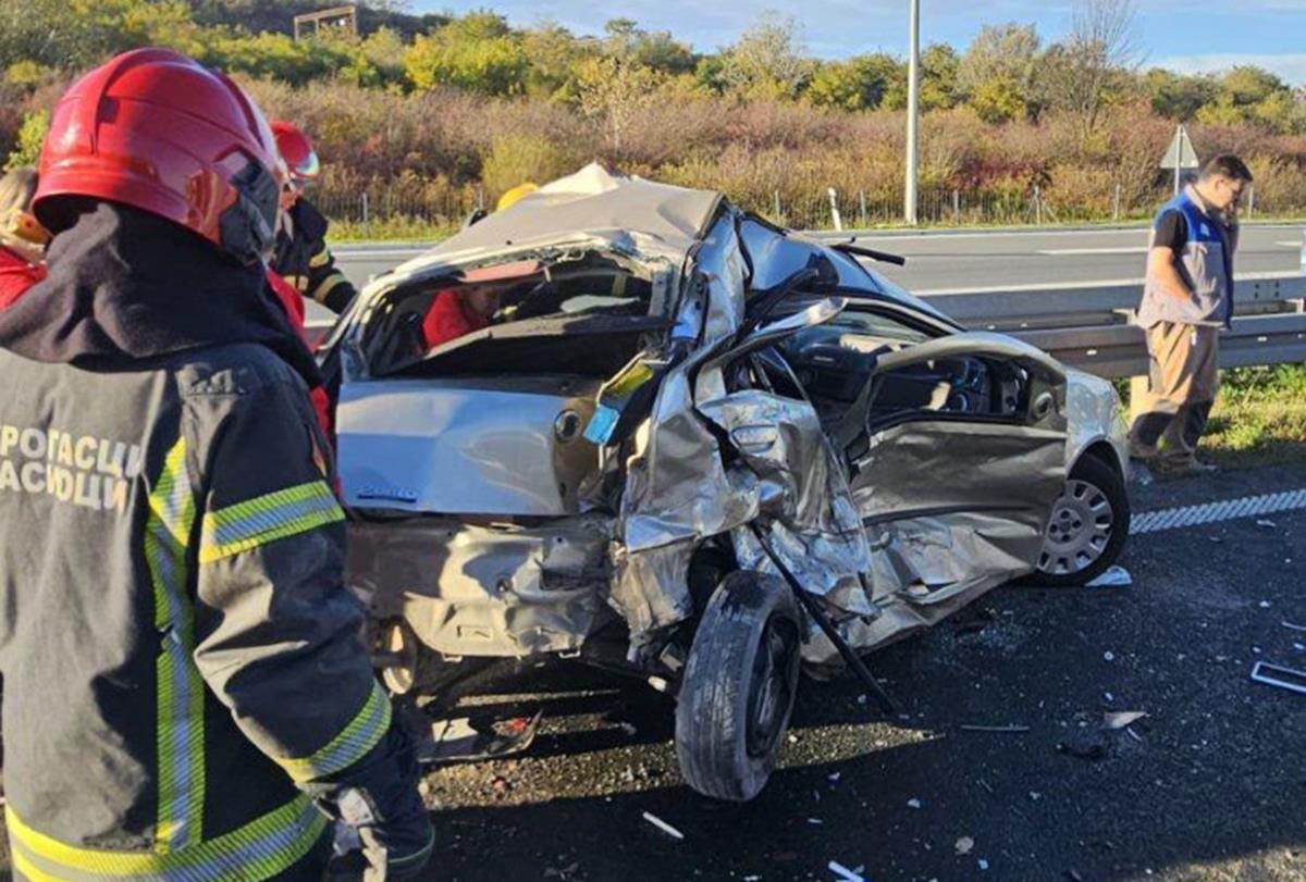 Nesreća na isključenju za Obrenovac (6).jpg