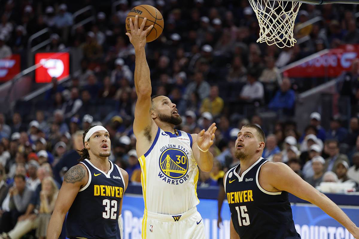 Nikola Jokić (1).jpg