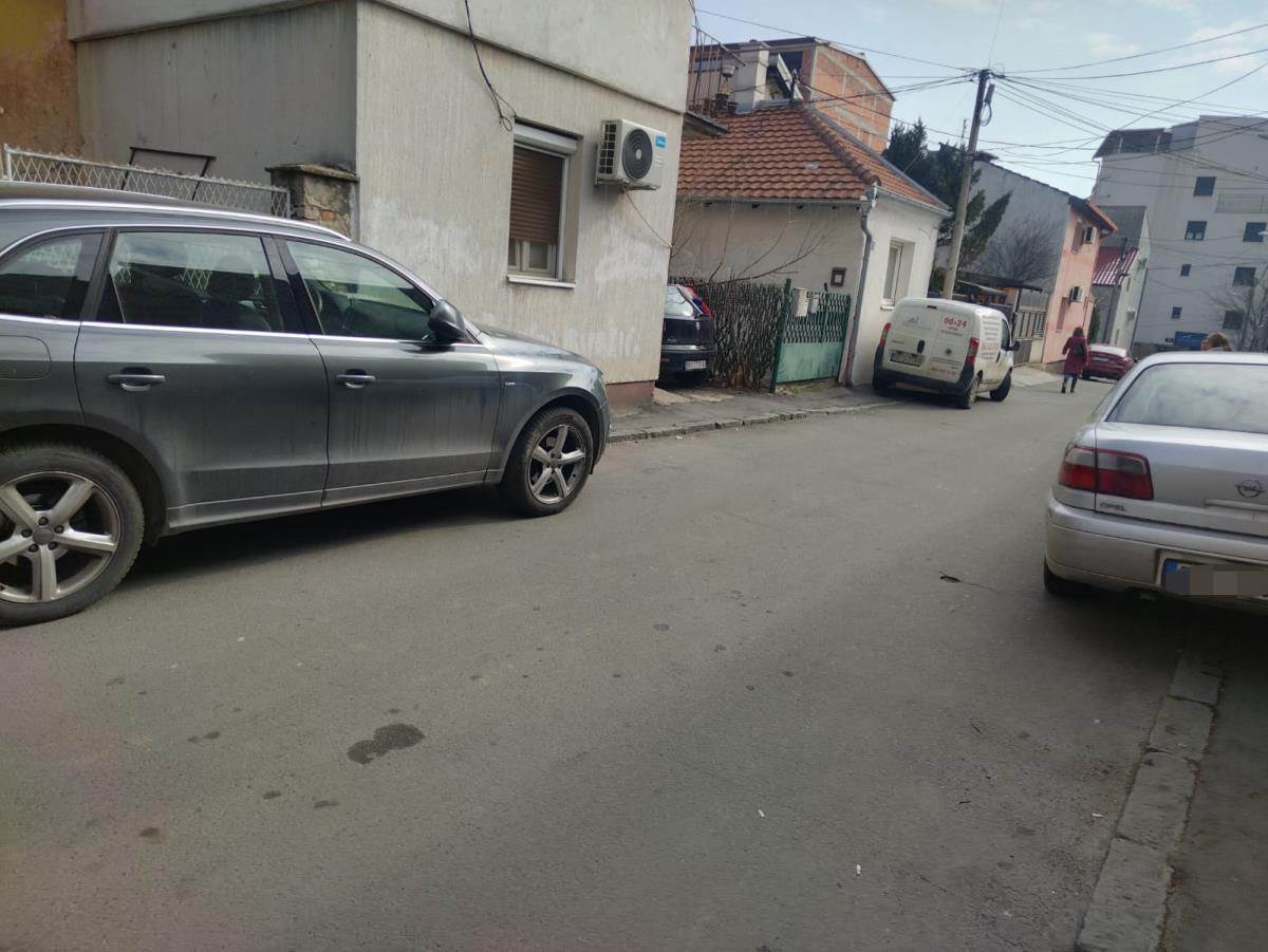 Fotografije mesta ubistva na Zvezdari (4).jpg