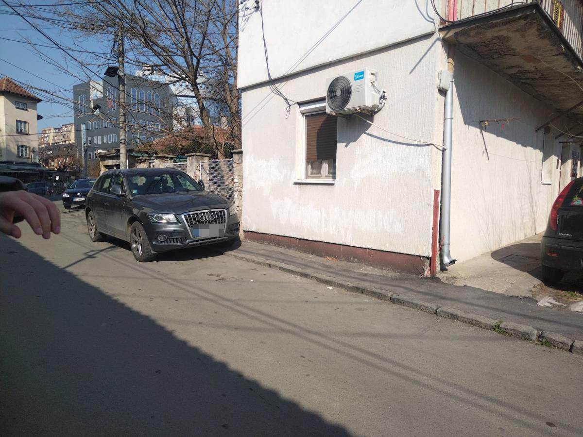 Fotografije mesta ubistva na Zvezdari (5).jpg