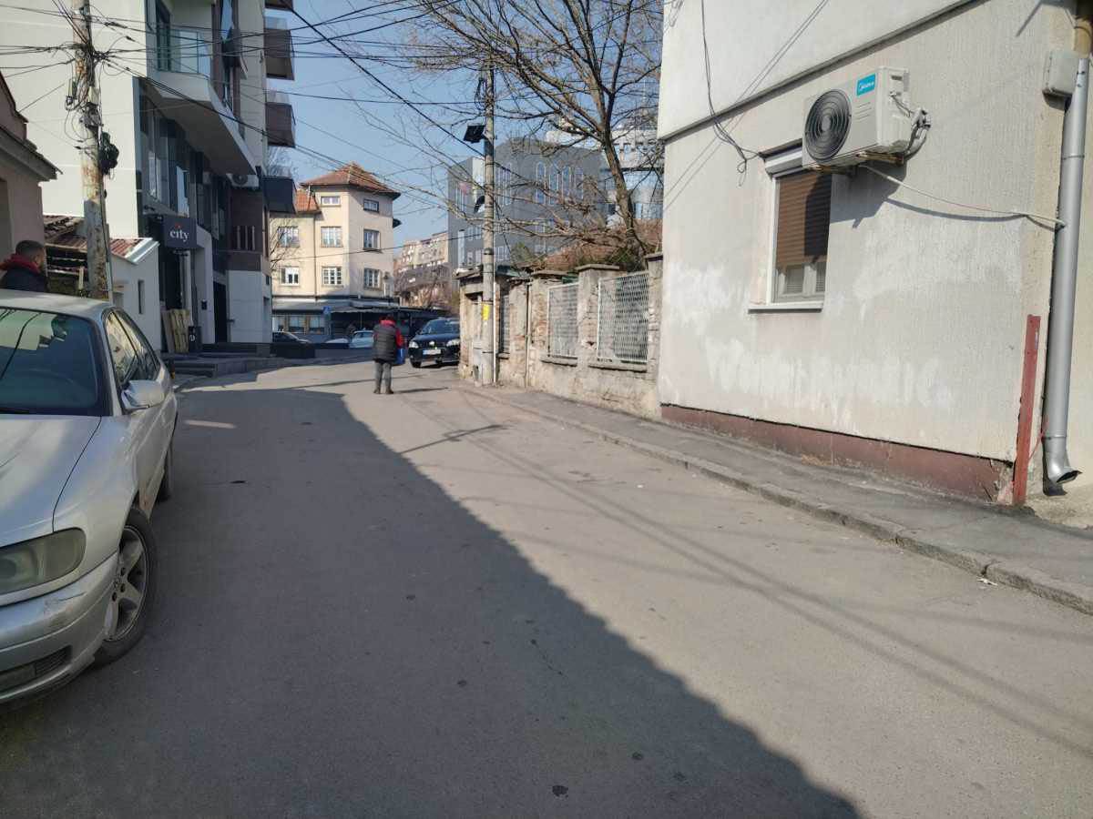 Fotografije mesta ubistva na Zvezdari (6).jpg