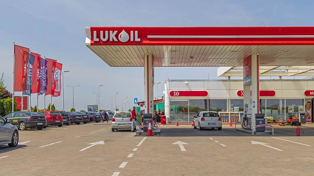 Lukoil (2).jpg