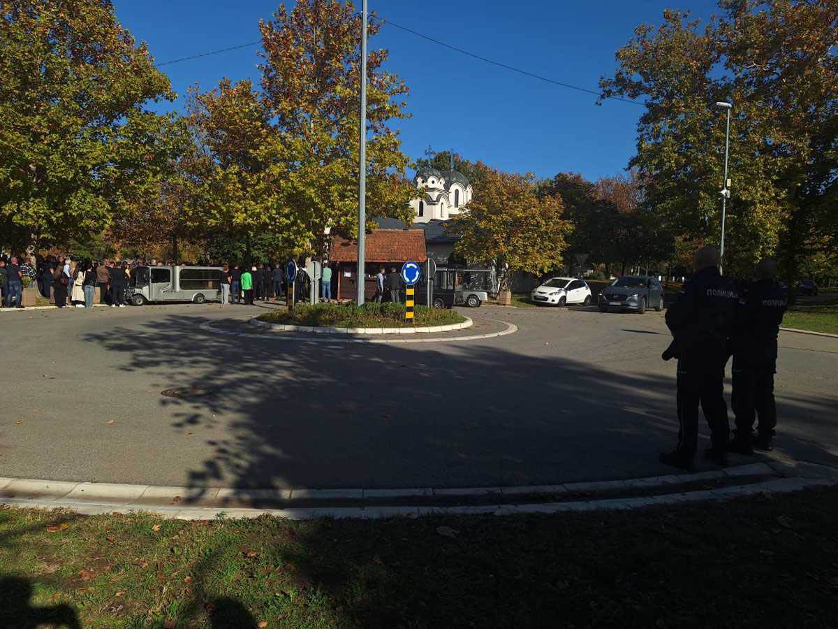 sahrana prodice Živković (3).jpg