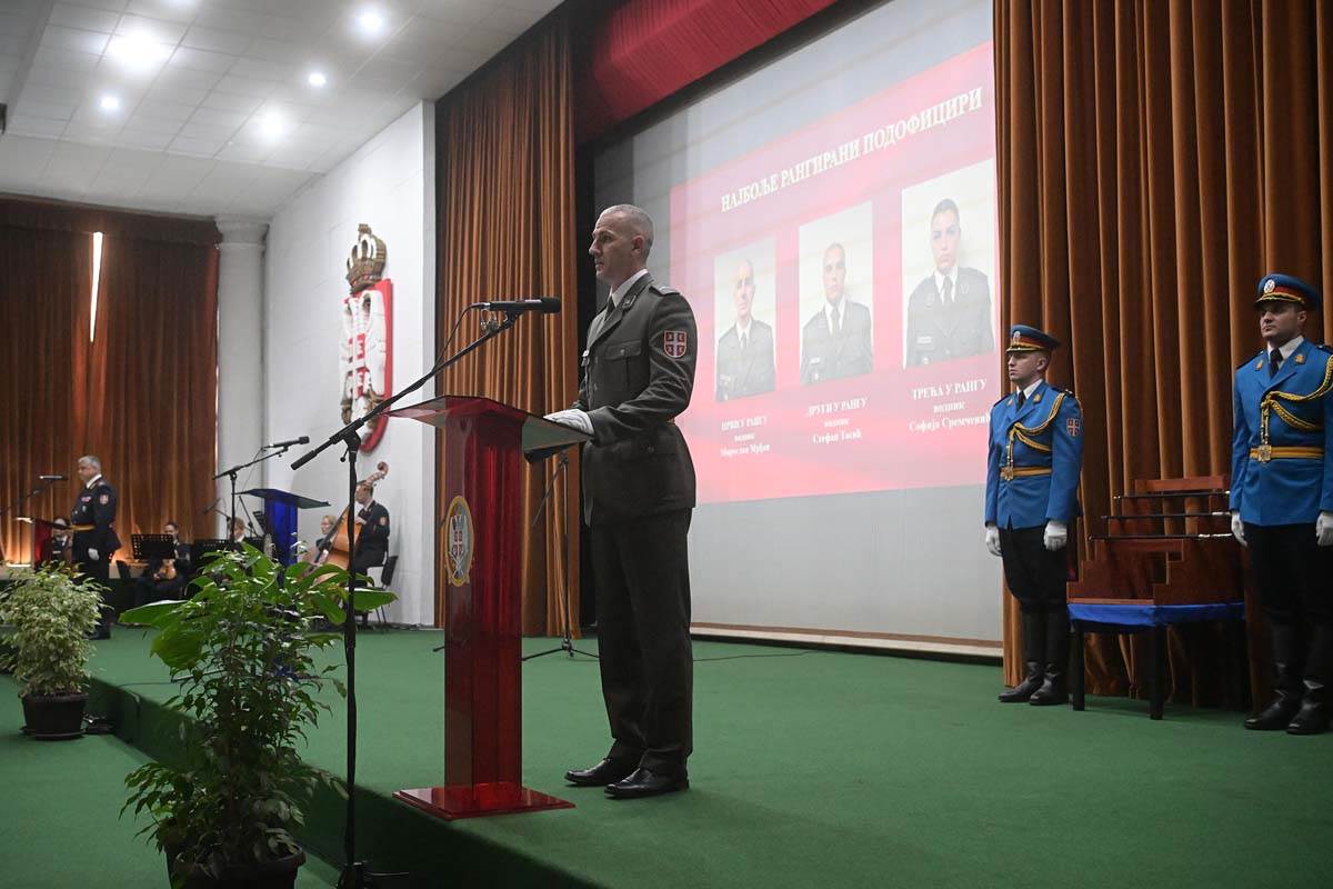 Promocija novih podoficira Vojske Srbije 3.jpg