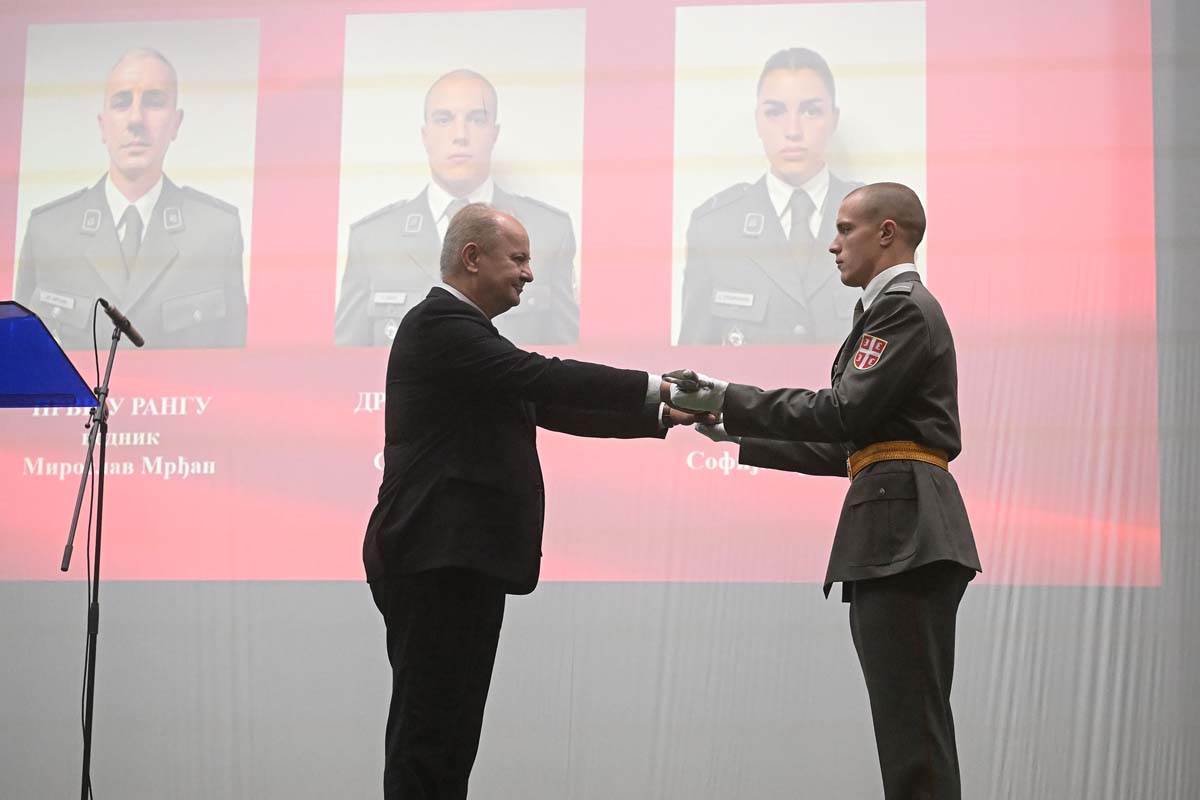 Promocija novih podoficira Vojske Srbije 5.jpg