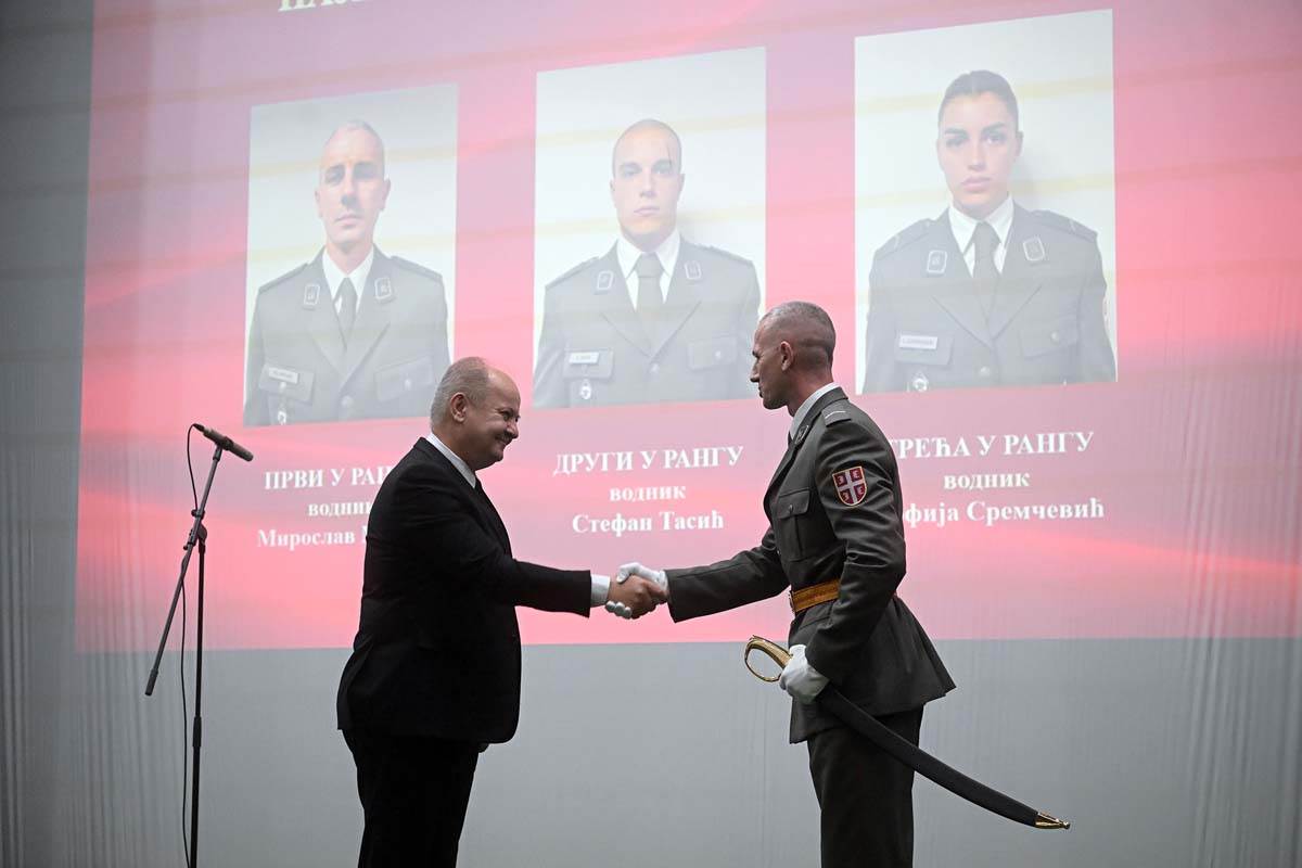 Promocija novih podoficira Vojske Srbije 6.jpg