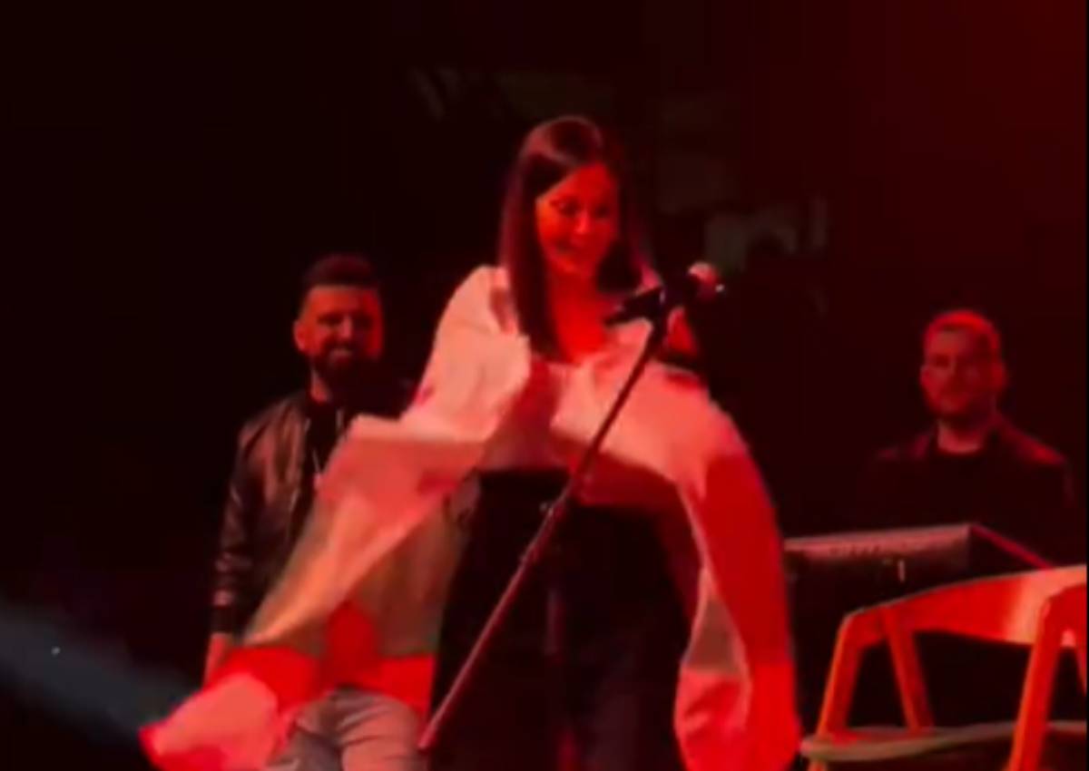 "Znate šta je gore od nanogice?!": Brutalno oglašavanje nakon Cecinog peha sa bugarskom zastavom